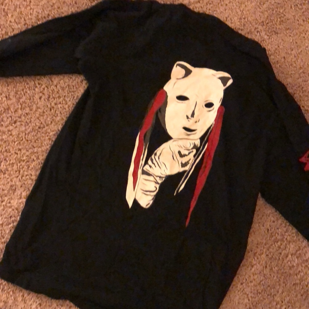 Shirt - Picture 2 of 2